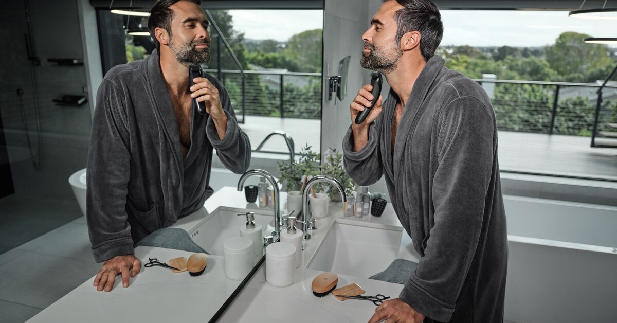 How to brush your beard the right way (for growth, shape, and control).